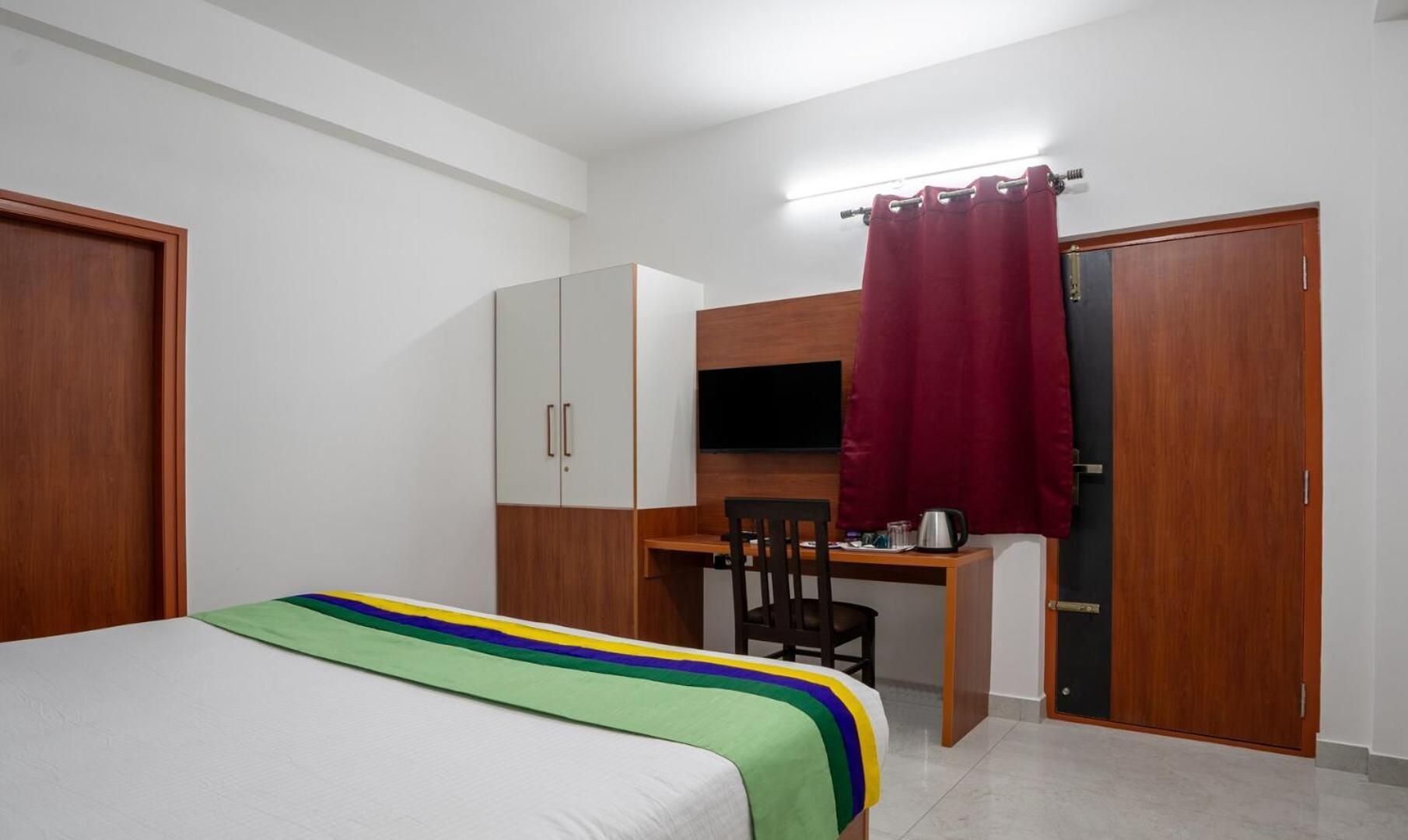 Hotel Royal Platinum 벵갈루루 외부 사진